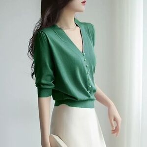 Elegant Green V-Neck Button-Up Women's Top